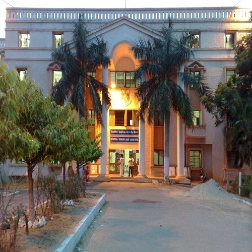 front view of a distance education university
